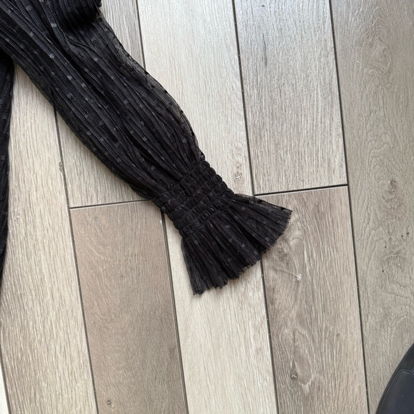 STATE Black Blouse with Puff Sleeves and Ruffled Mandarin Collar - Picture 4 of 6